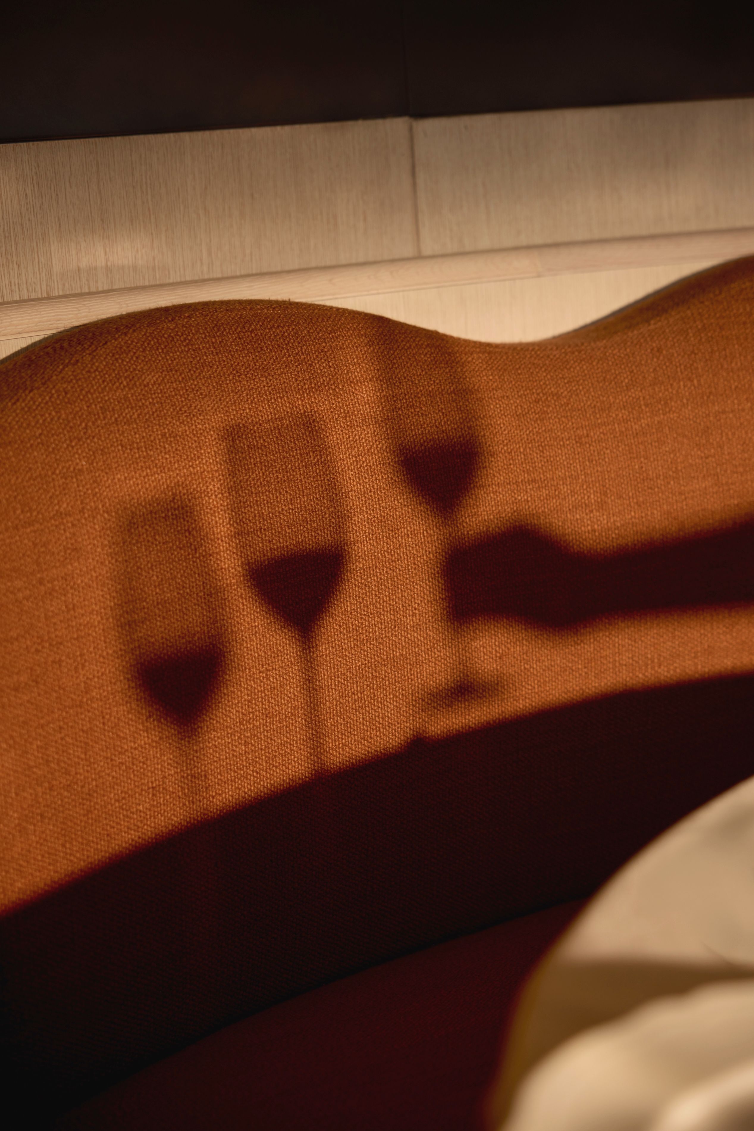 Seia Miami Three Wine Glasses In Shadow